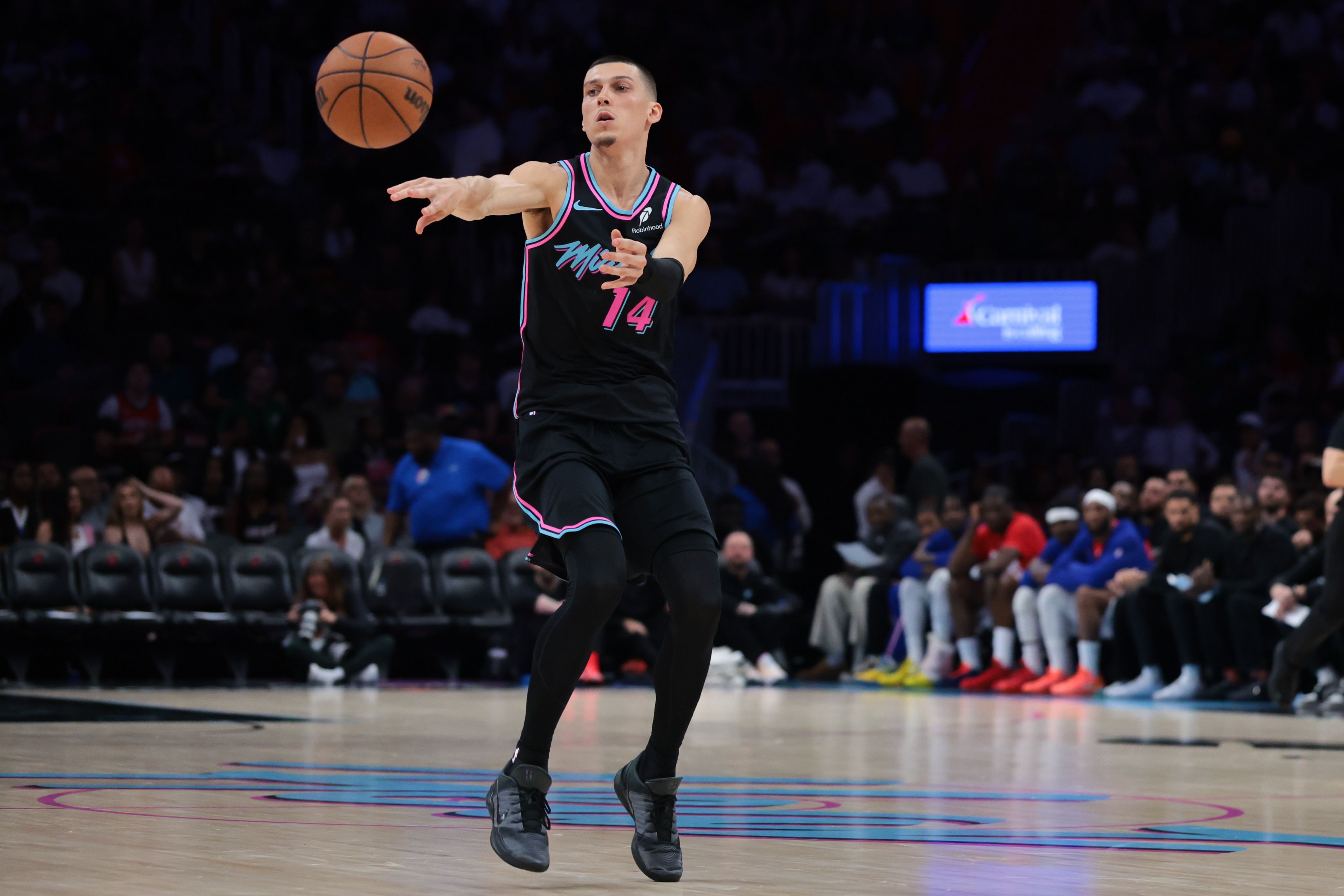 足球直播-热火迎战奇才 希罗&amp;韦尔&amp;维金斯&amp;鲍威尔缺席比赛